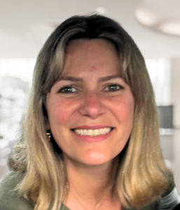 foto da Fernanda Miranda S Smelan da empresa ADN Corretora de Seguros